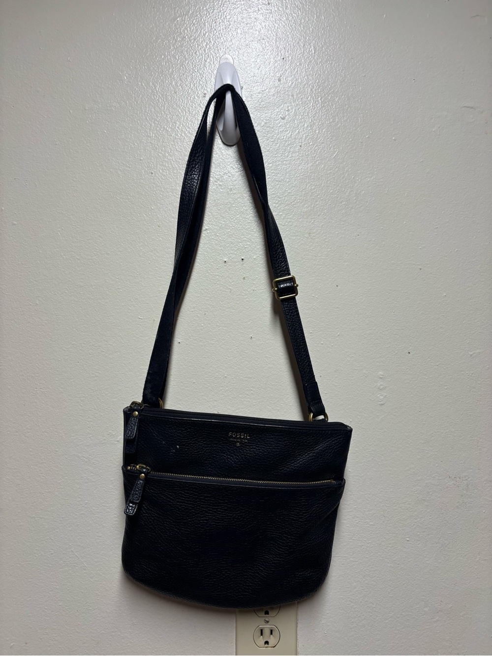 Fossil Tinsley Black Pebbled Leather Crossbody Purse 9X11